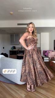 Morgan Willett feet photo 1