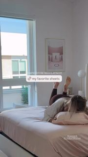 Morgan Willett feet photo 1