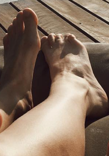 Morgana O'Reilly feet photo 5
