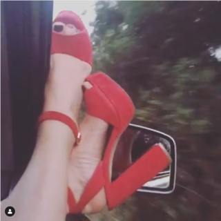 Morgana Robinson feet photo 10