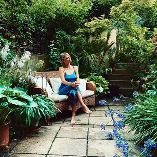 Morgana Robinson feet photo 1