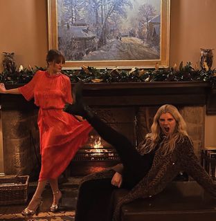Morgana Robinson feet photo 5