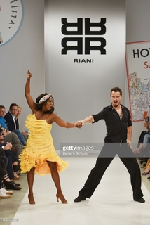 Motsi Mabuse feet photo 10