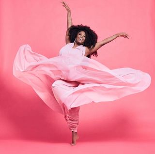 Motsi Mabuse feet photo 3