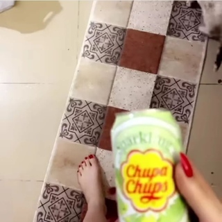 Mounaa Limam feet photo 9
