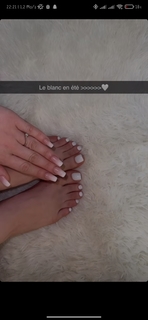 Mounaa Limam feet photo 9