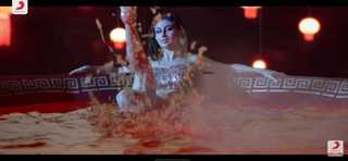Mouni Roy feet photo thumbnail