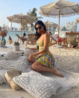 Mouni Roy feet photo thumbnail