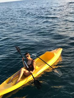 Mouni Roy feet photo thumbnail