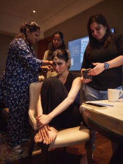 Mouni Roy feet photo thumbnail