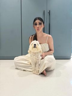 Mouni Roy feet photo 19