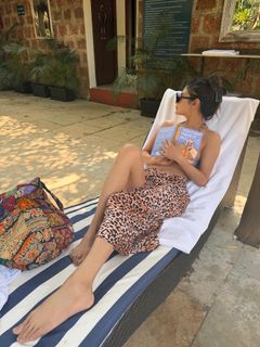 Mouni Roy feet photo 14