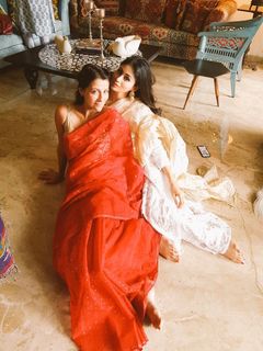 Mouni Roy feet photo 7
