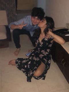 Mouni Roy feet photo 5
