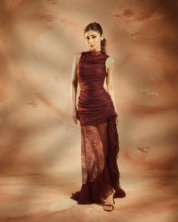 Mouni Roy feet photo 3