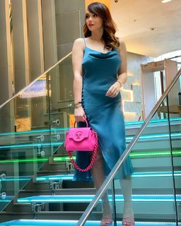 Mounia Benfeghoul feet photo 8