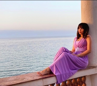 Mounia Benfeghoul feet photo 5
