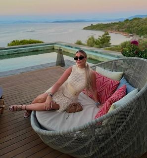 Mounia Benfeghoul feet photo 18