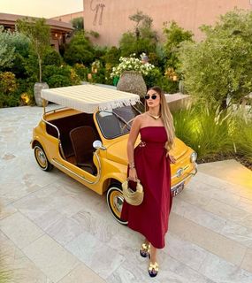 Mounia Benfeghoul feet photo 9