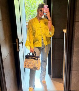 Mounia Benfeghoul feet photo 2
