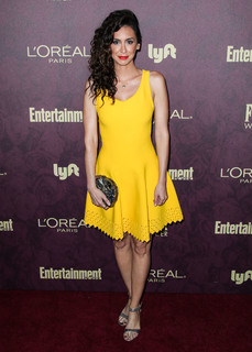 Mozhan Marnò feet photo 7