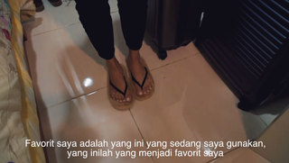 Mrunal Thakur feet photo thumbnail