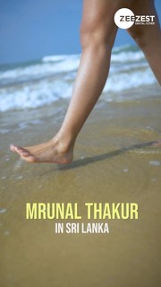 Mrunal Thakur feet photo thumbnail