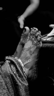 Mrunal Thakur feet photo thumbnail