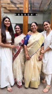 Mrunal Thakur feet photo thumbnail