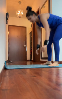 Mrunal Thakur feet photo thumbnail
