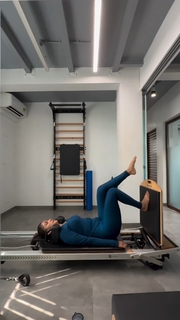 Mrunal Thakur feet photo thumbnail