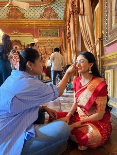 Mrunal Thakur feet photo thumbnail