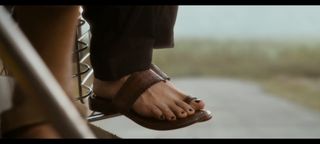 Mrunal Thakur feet photo 6
