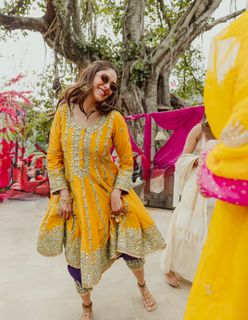 Mrunal Thakur feet photo 1