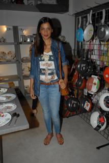 Mugdha Godse feet photo 11