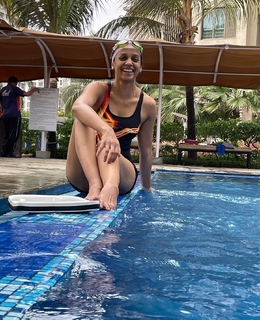 Mugdha Godse feet photo 1