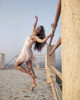 Mukti Mohan feet photo 13