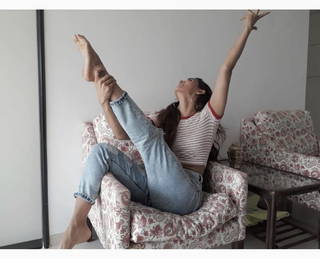 Mukti Mohan feet photo 9