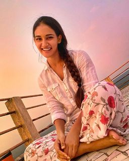 Mukti Mohan feet photo 1