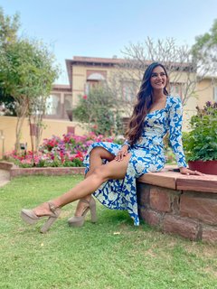 Mukti Mohan feet photo 11