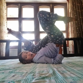 Mukti Mohan feet photo 3