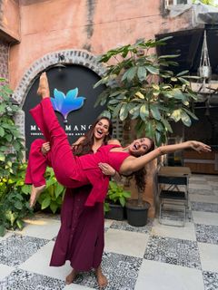 Mukti Mohan feet photo 15