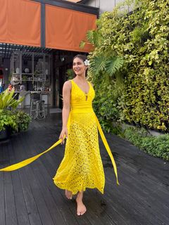 Mukti Mohan feet photo 2