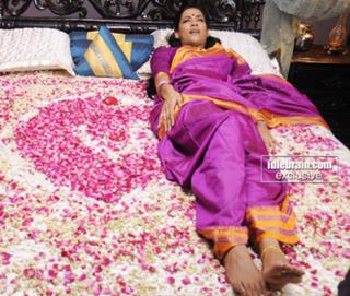 Mumait Khan feet photo 8