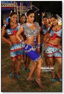 Mumait Khan feet photo 5