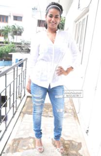 Mumait Khan feet photo 13