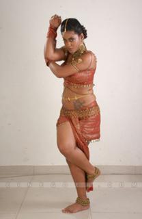 Mumait Khan feet photo 1