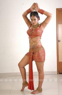 Mumait Khan feet photo 18