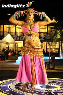 Mumait Khan feet photo 10