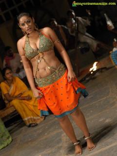 Mumait Khan feet photo 7